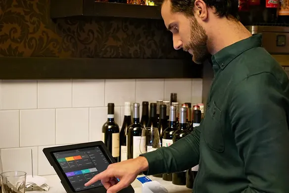 5 Tech Solutions You Need to Grow Your Restaurant Business
