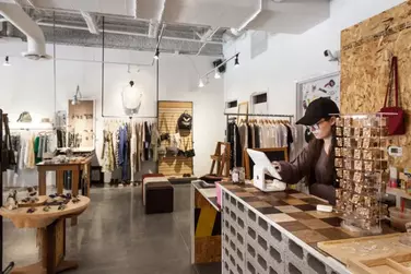 Comment améliorer votre comptoir de passage en caisse et l’expérience client