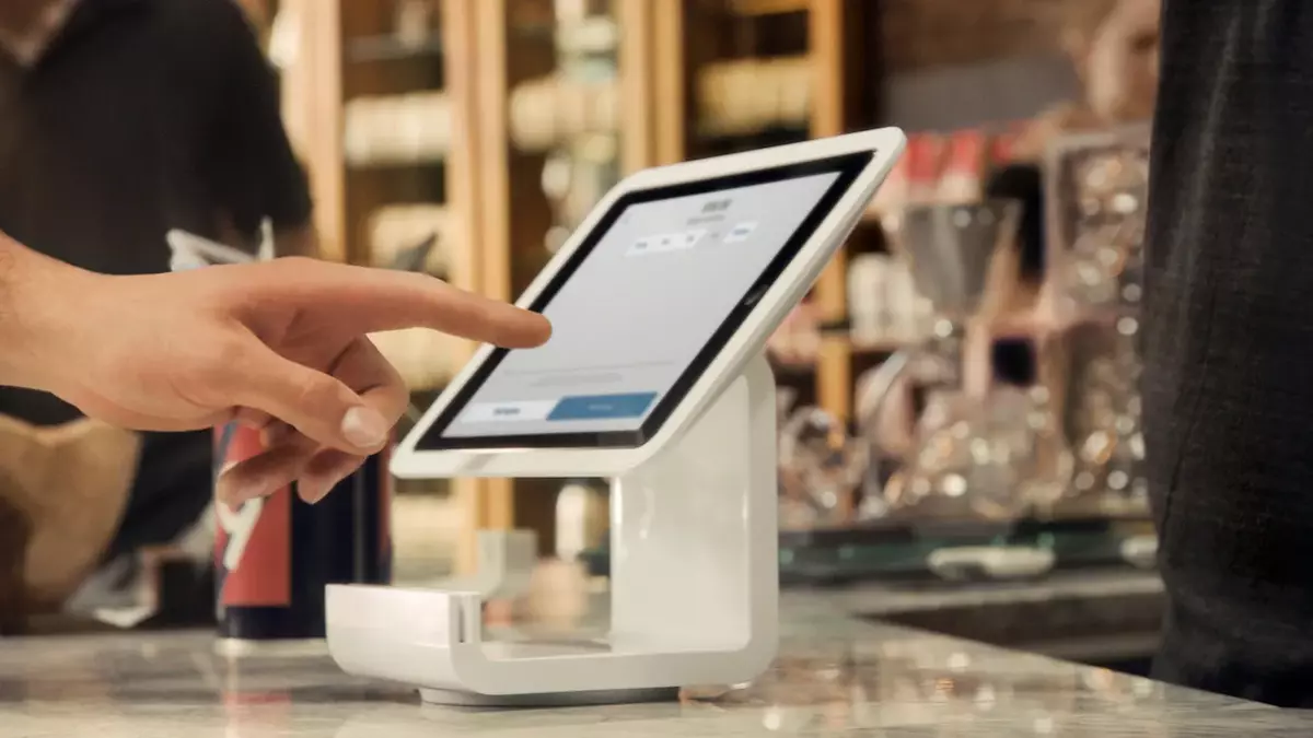 7 Interesting Findings About How (and Why) People Tip | Square