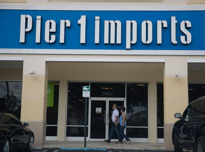 Pier 1 Stock Plunges as Sales Slump Continues