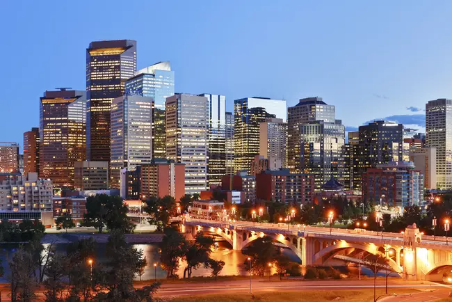 Augmentation du salaire minimum en Alberta: tout ce que vous devez savoir