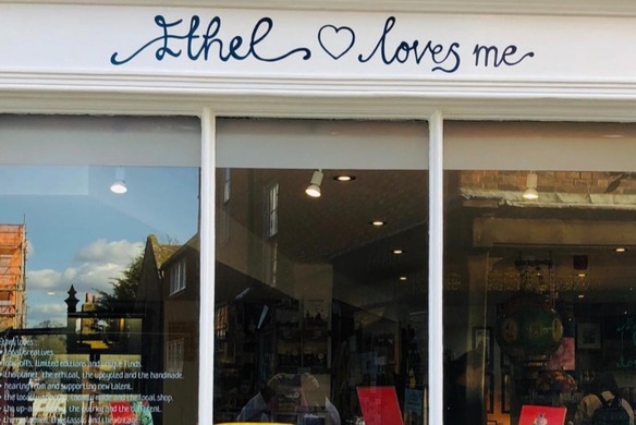 How This Art Gallery Saves 5 Hours a Month on Inventory and Sales Reconciliation