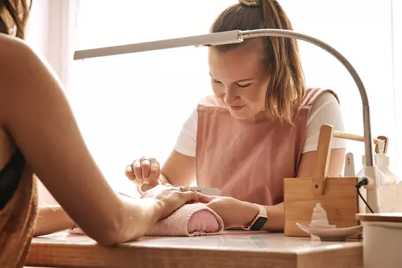 Modèles et exemples de politique d’annulation dont vous avez besoin pour gérer un salon de coiffure