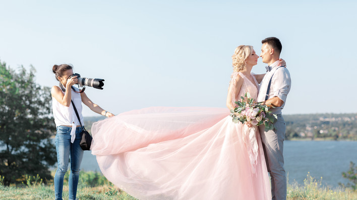 Top 10 Tips for Wedding Photography