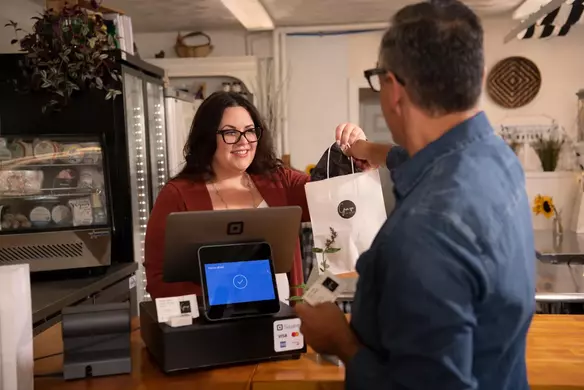 Essential Cash Register Features for Small Businesses