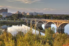 Augmentation du salaire minimum en Saskatchewan: tout ce que vous devez savoir