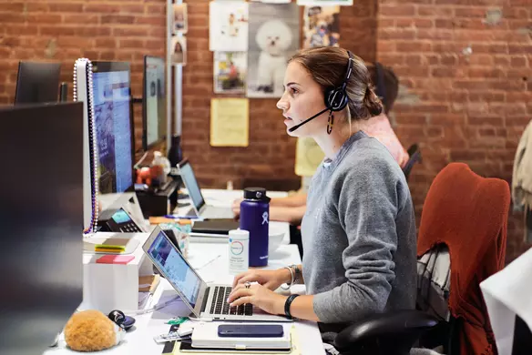 6 Great Ways to Improve Employee Happiness at Work