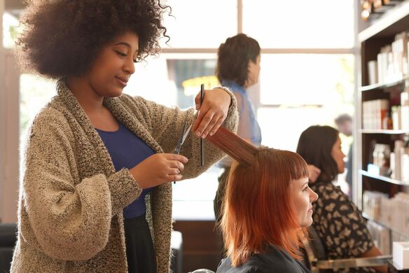 How to Get New Customers to Try Your Salon