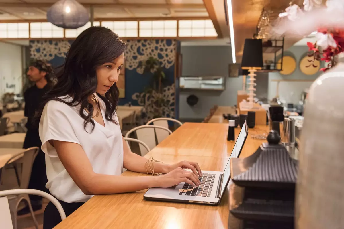 How to Boost Facebook Posts to Drive Reach and Engagement Square