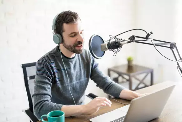 10 Steps for How to Start a Podcast