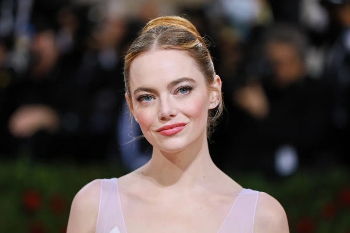 alt="Emma-Stone.jpeg"