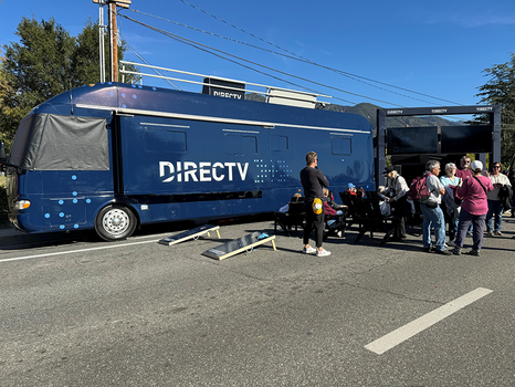 alt="Floatfest-truck.png"