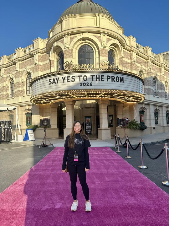 alt="Prom 5.jpg"