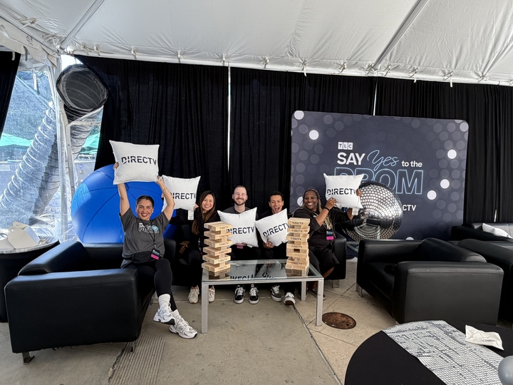 alt="Say yes to Prom 1.jpg"